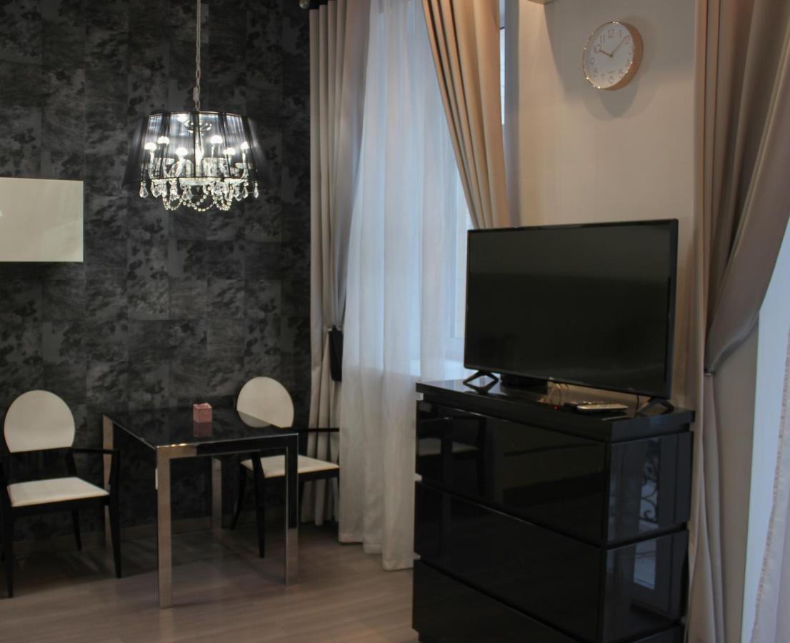 Central Area Apartments Kyiv Exterior photo